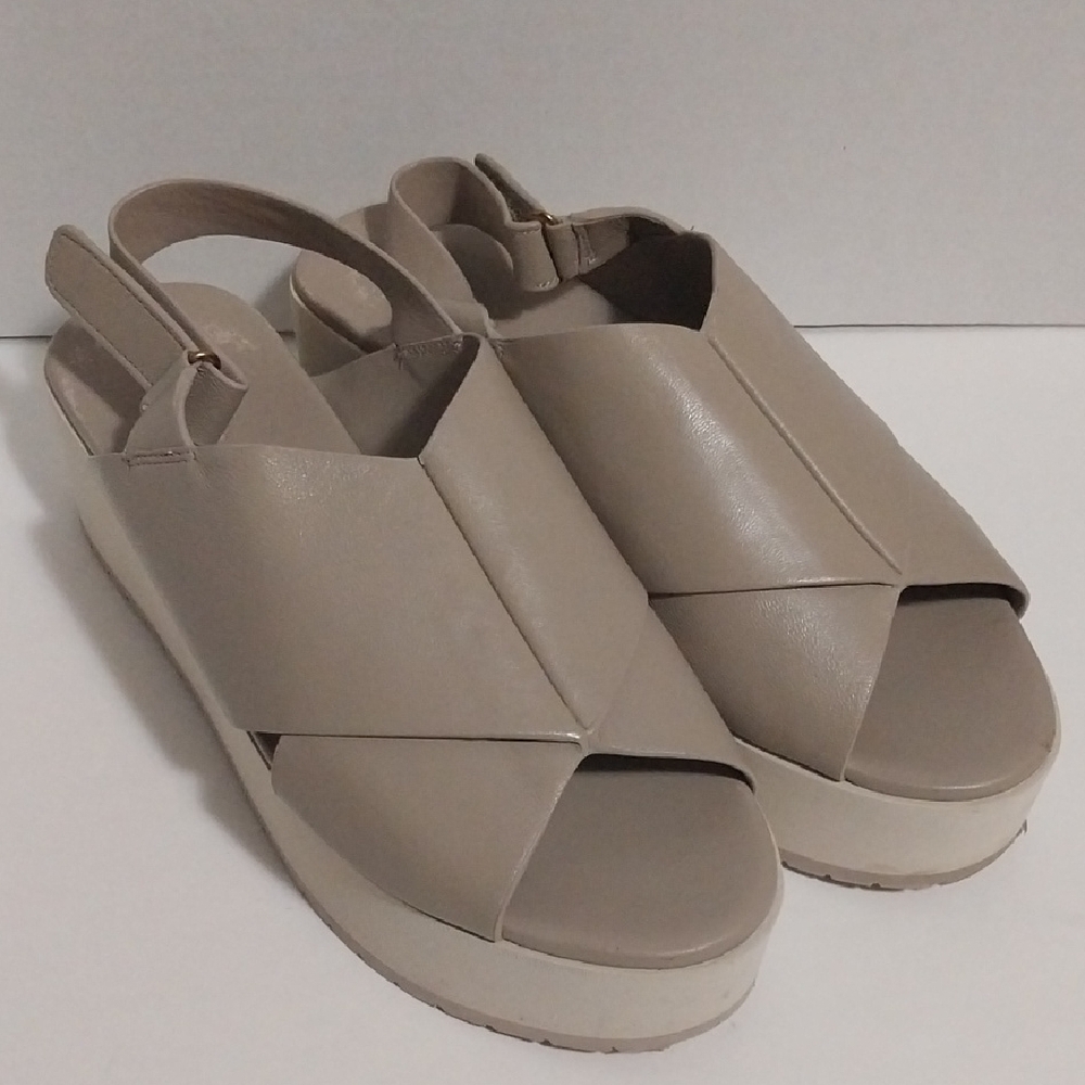 Vince Jenaya-B‎ Flatform Slingback Sandals - Picture 2 of 12